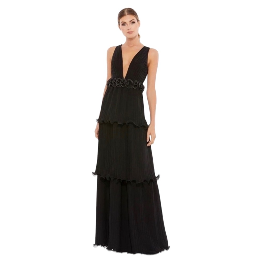 Ieena For Mac Duggal Black Ruffle Rosette Gown size 8 NEW